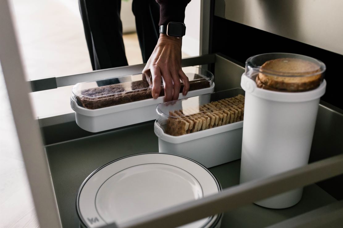 Ontbijtkoek bewaardoos wit